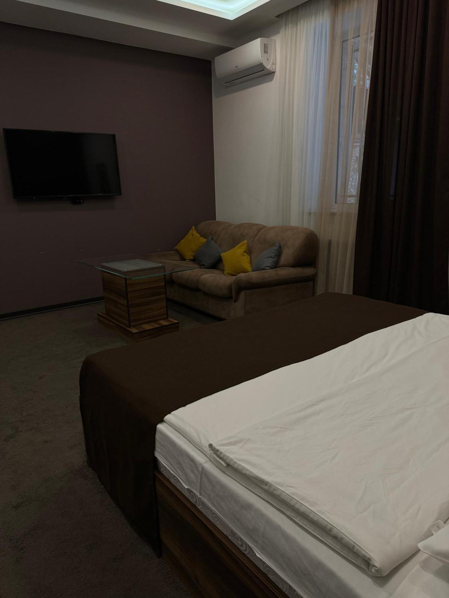 Moscow Boutique Hotel Ереван Экстерьер фото