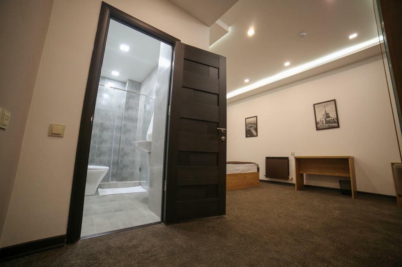 Moscow Boutique Hotel Ереван Экстерьер фото