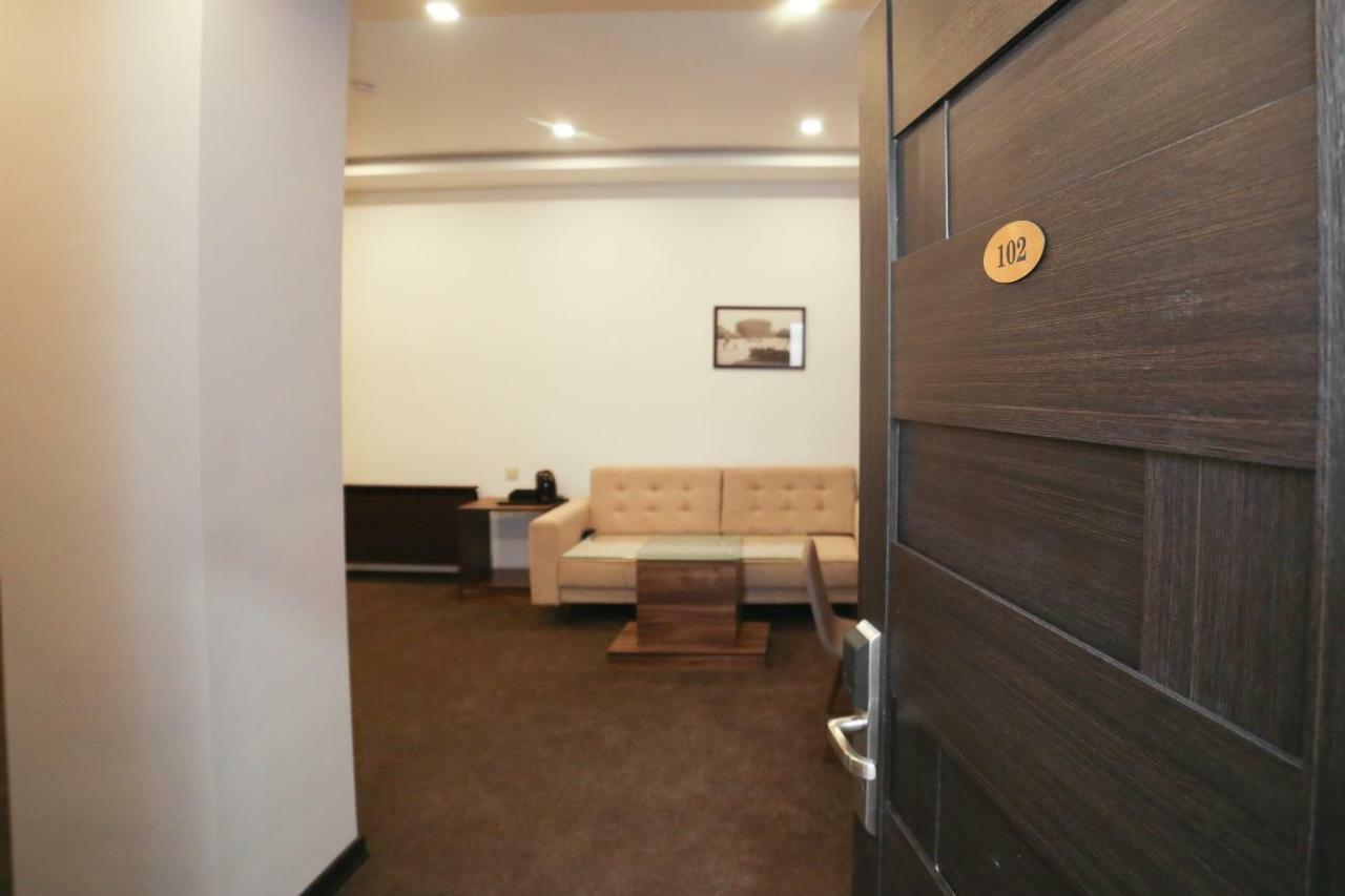 Moscow Boutique Hotel Ереван Экстерьер фото