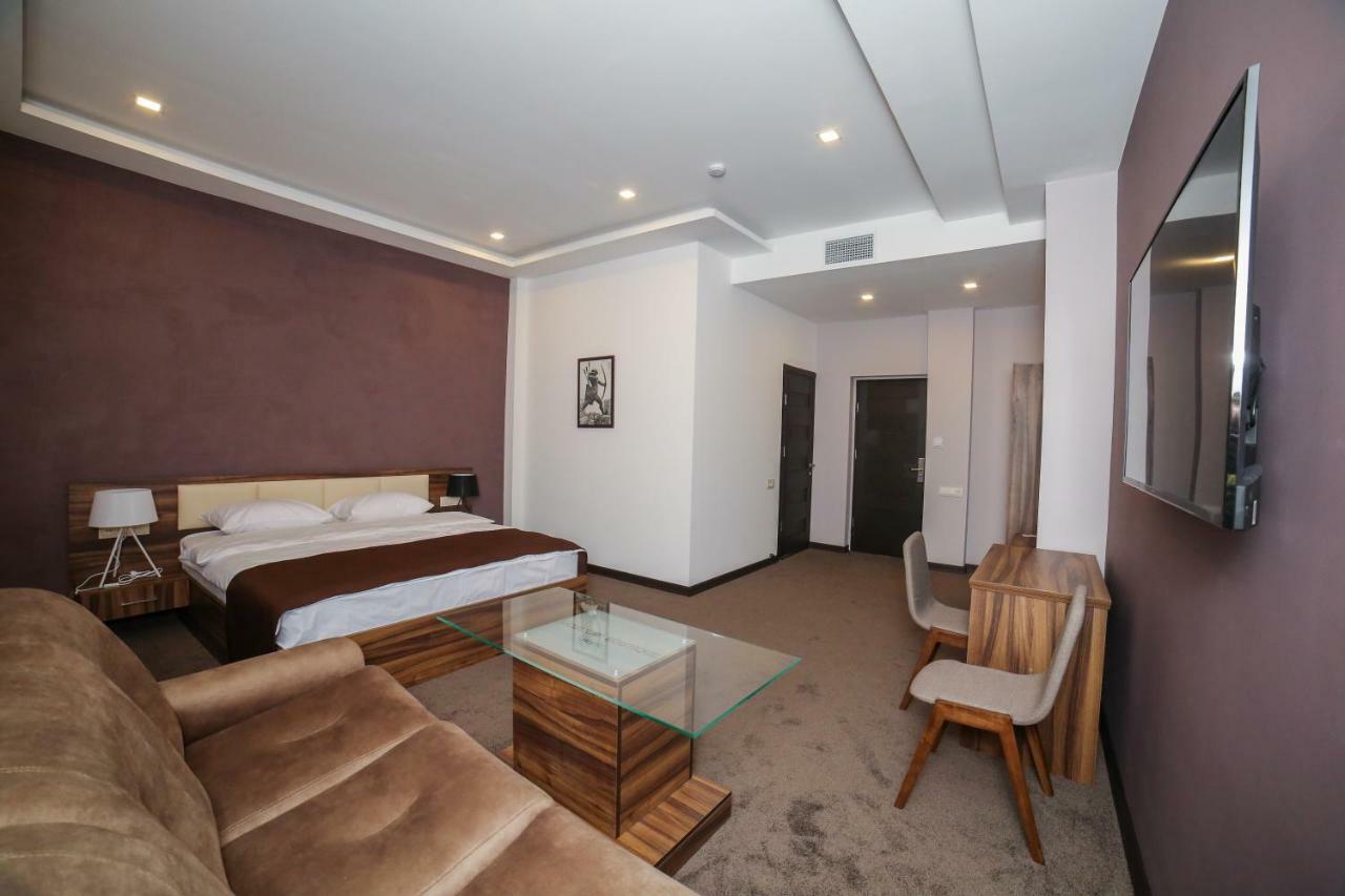 Moscow Boutique Hotel Ереван Экстерьер фото