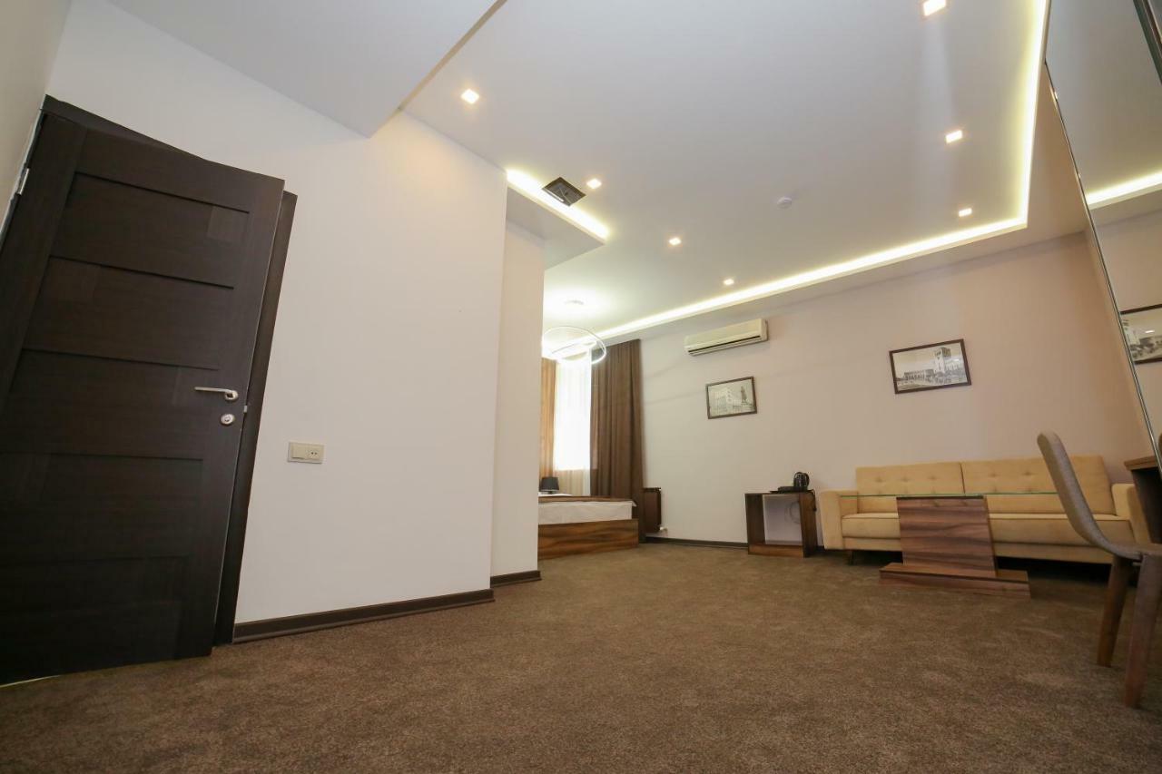 Moscow Boutique Hotel Ереван Экстерьер фото
