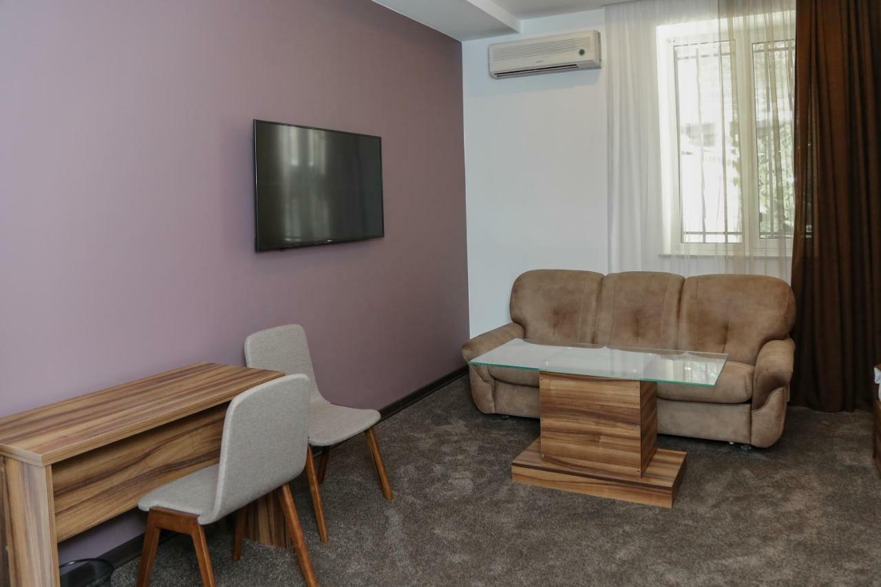 Moscow Boutique Hotel Ереван Экстерьер фото