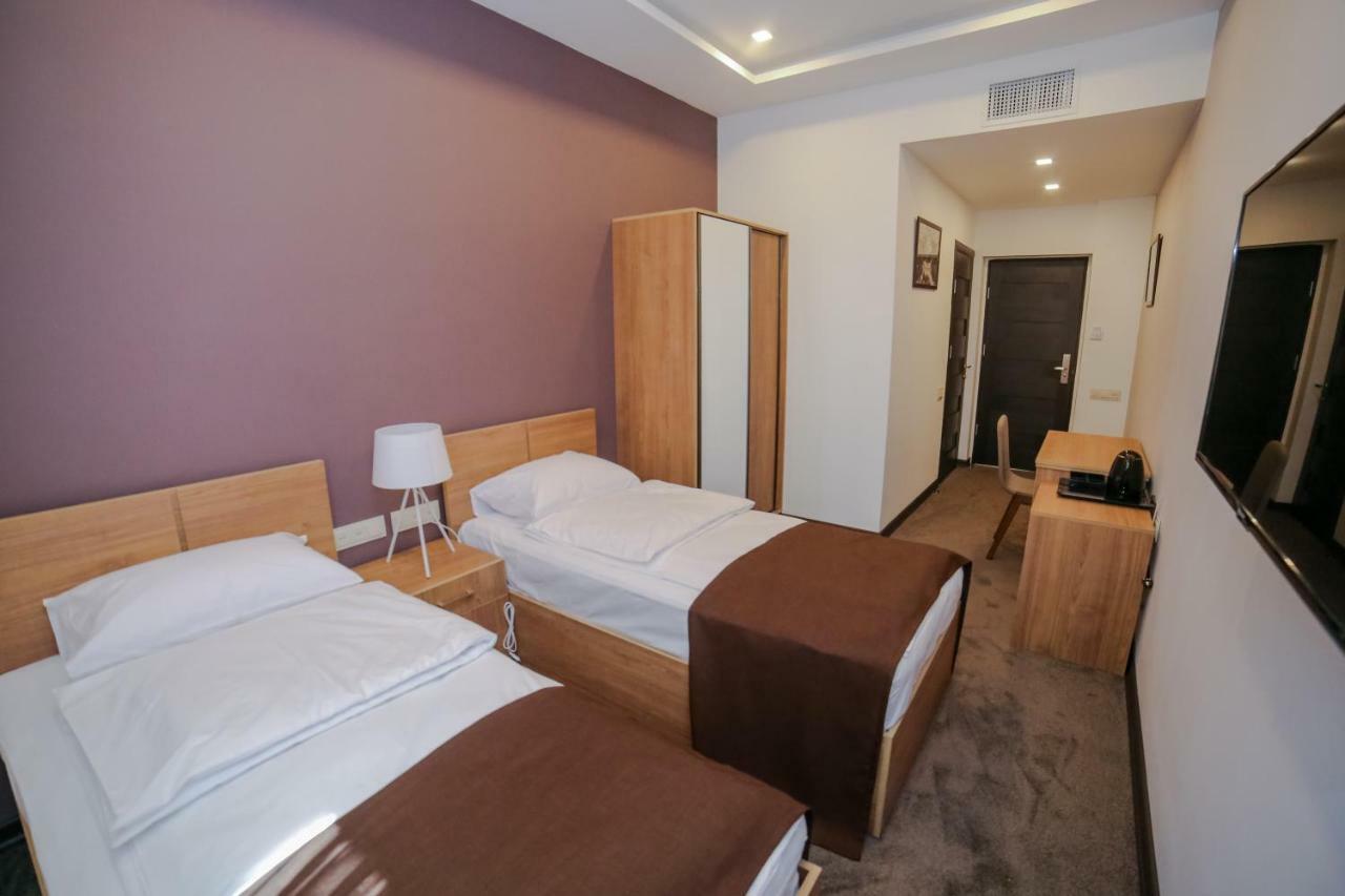 Moscow Boutique Hotel Ереван Экстерьер фото