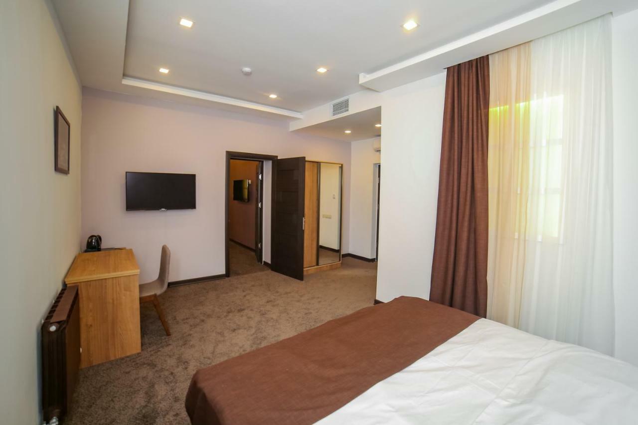 Moscow Boutique Hotel Ереван Экстерьер фото