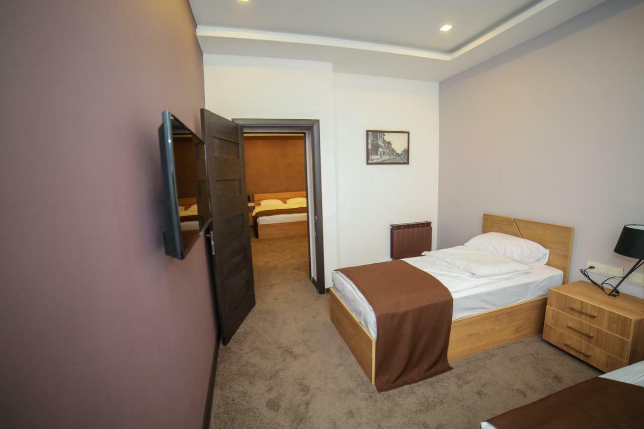Moscow Boutique Hotel Ереван Экстерьер фото